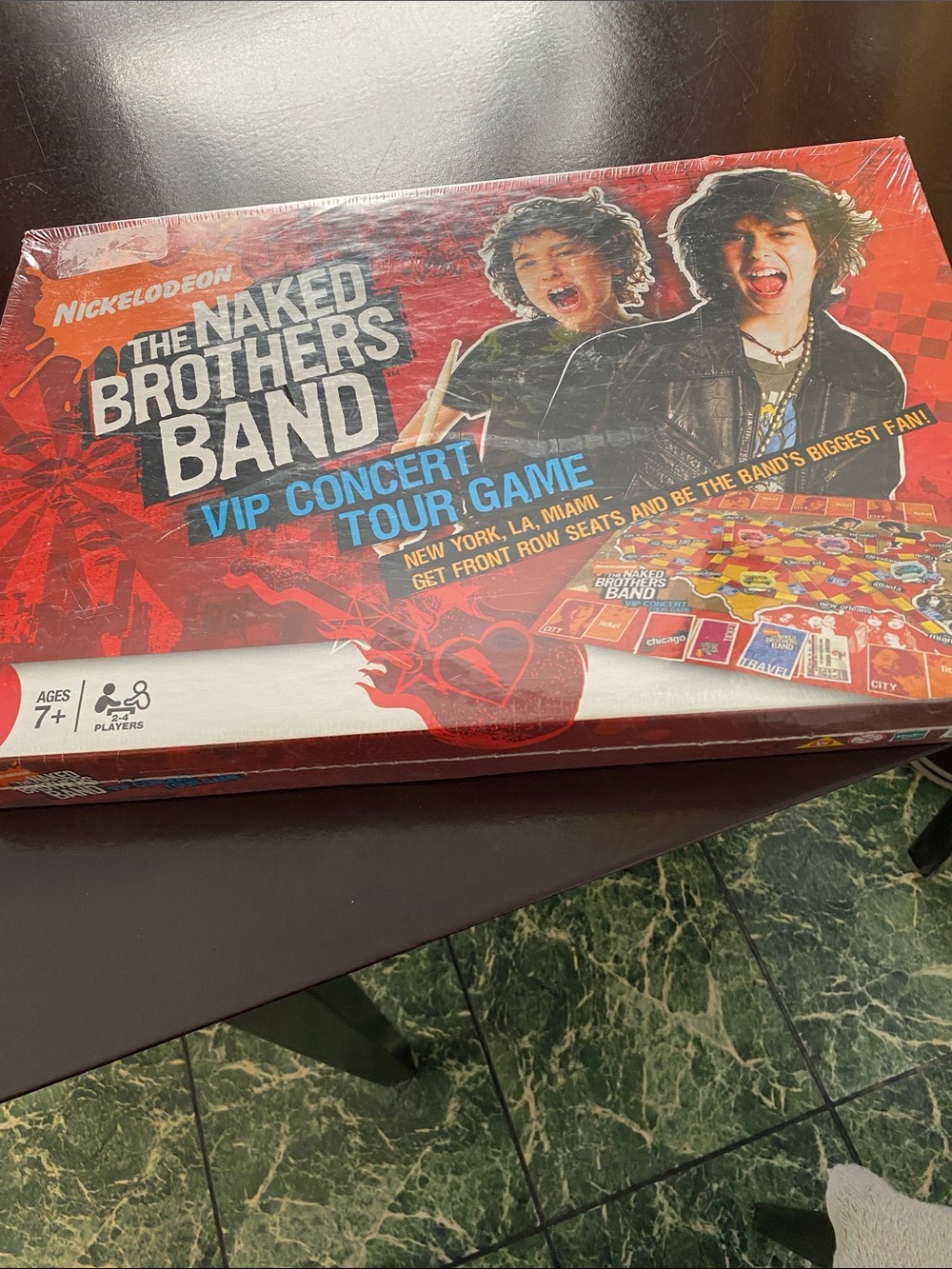 Nickelodeon The Naked Brothers Band VIP Concert Tour Game - Red and Blue Accents